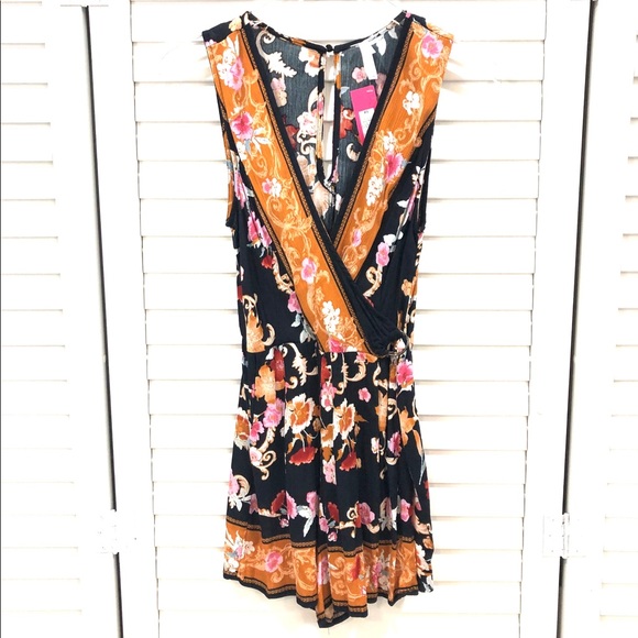 Xhilaration Shorts Romper - Picture 1 of 6